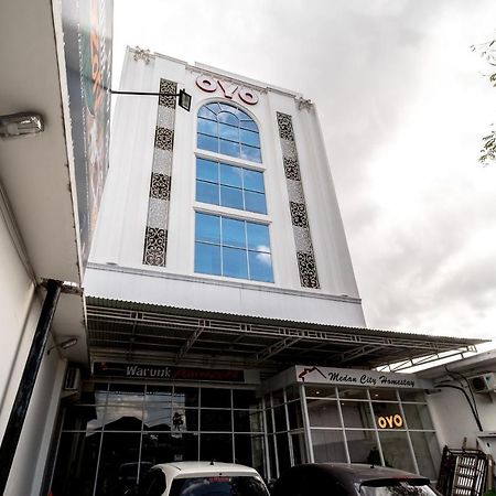 Oyo 291 Medan City Syariah Eksteriør billede